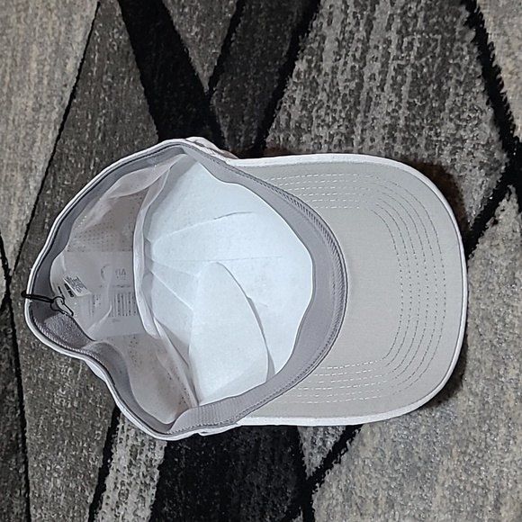 ZYIA ACTIVE EMBROIDERED WHITE CAMO MESH FITTED HAT - Picture 8 of 10